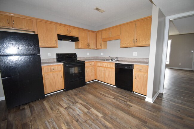 Building Photo - 362 Peabody Dr