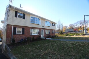 Building Photo - 123 Highland Ave