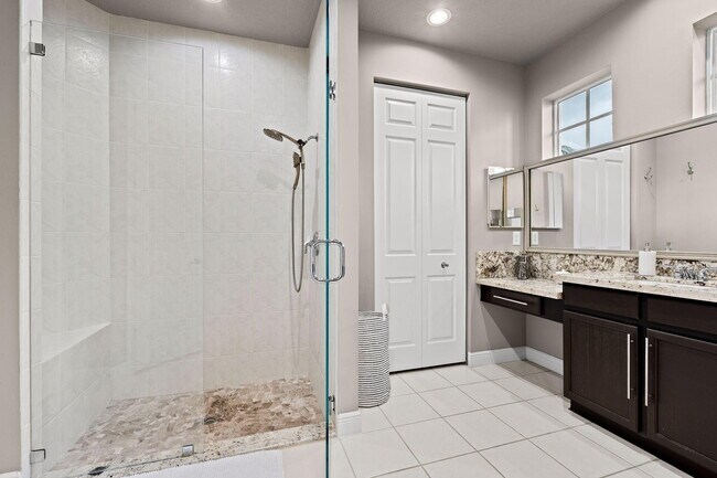 Building Photo - 9919 Royal Cardigan Way