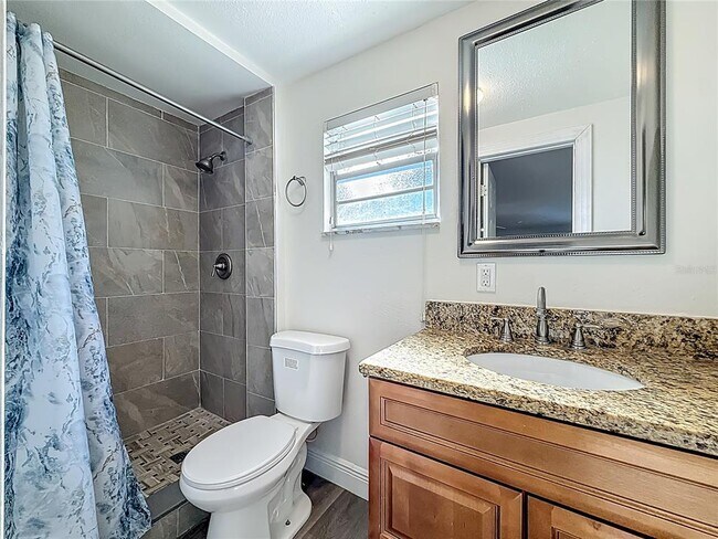 Building Photo - 424 72nd St N