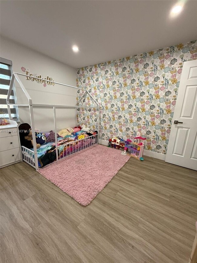 Building Photo - 1040 NW 127th Pl