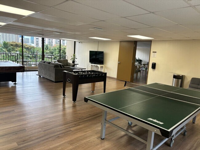 Building Photo - Available May 1, 2026 | Furnished 1 Bedroom, 1 bathroom and 1 assigned parking