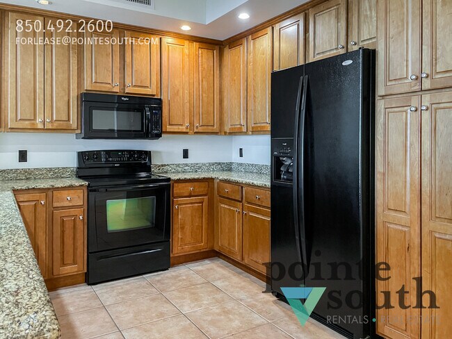 Building Photo - Waterfront 2B/2BA Condo at Galia!