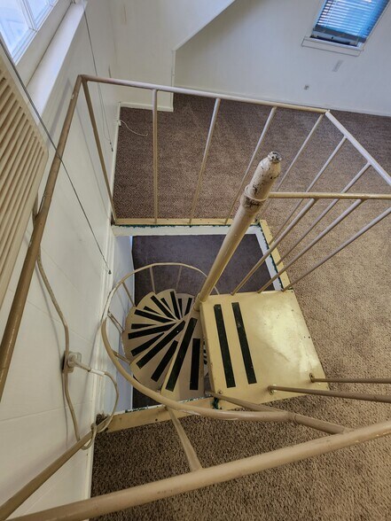 Back House - 2629 20th St