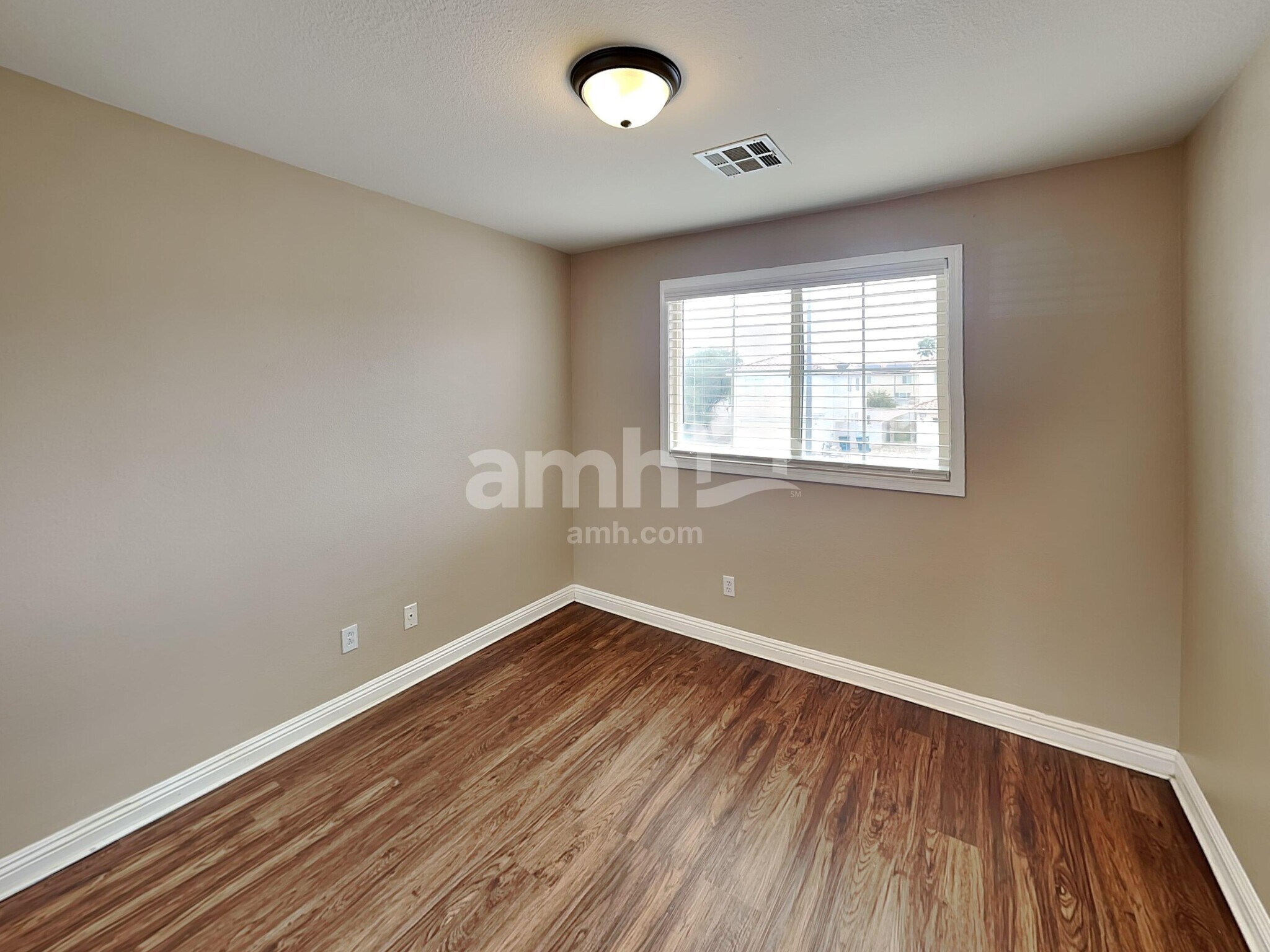 Building Photo - 9740 Powell Plateau Ct