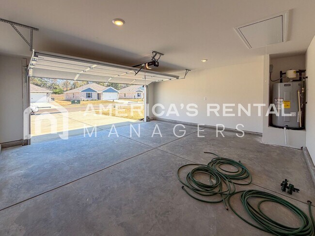 Building Photo - New Construction Home for Rent!