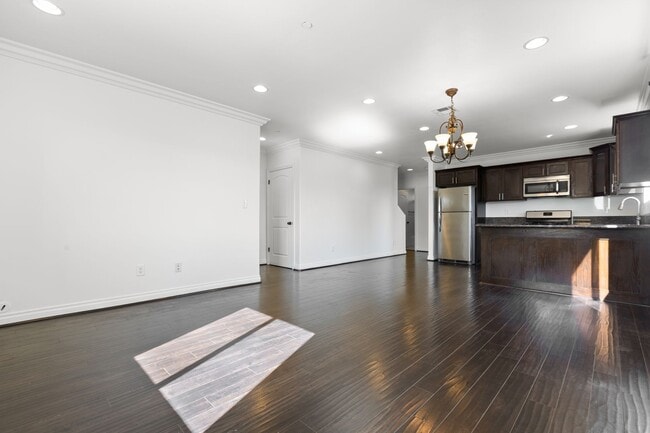 Building Photo - 1534 N Soto St
