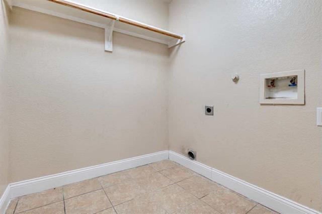 Building Photo - 2118 Augusta St