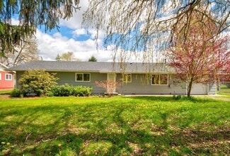 Building Photo - 3BED2BATH - YARD, GARAGE,