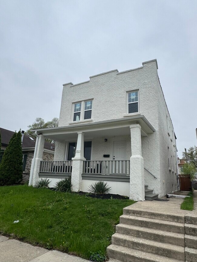 Building Photo - 1512 Lombard Ave