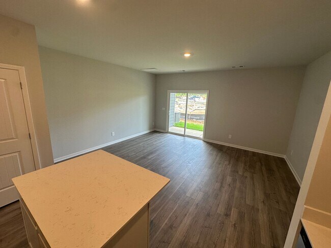 Building Photo - BRAND NEW TOWNHOME!