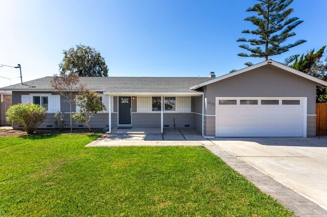 Primary Photo - GORGEOUS Remodeled and Upgraded Beautiful ...