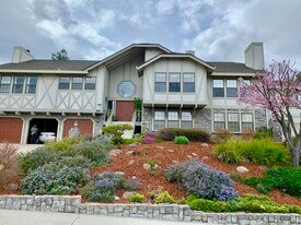 Building Photo - 7183 Brooktree Ct