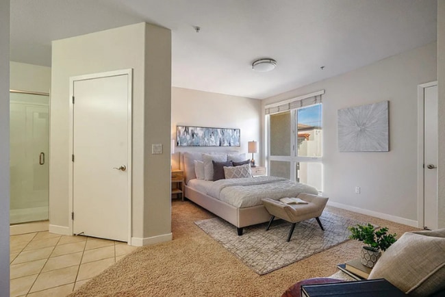 Building Photo - A Cozy Contemporary and Stylish Condo 2BR/...