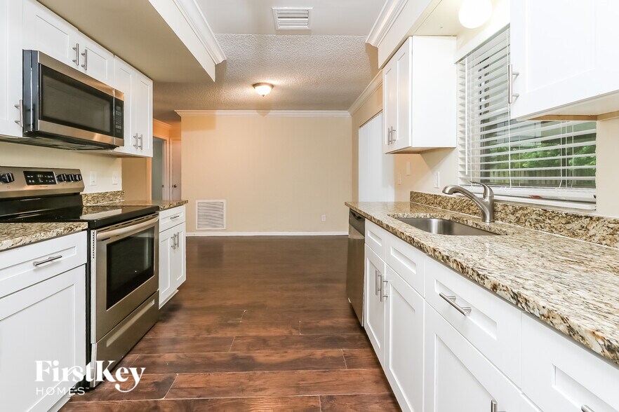 Building Photo - 1035 Cameo Cir