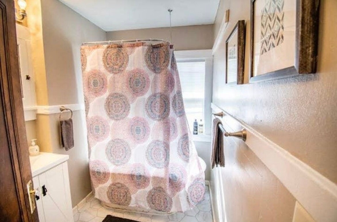 Bathroom - 626 N 41st Ave