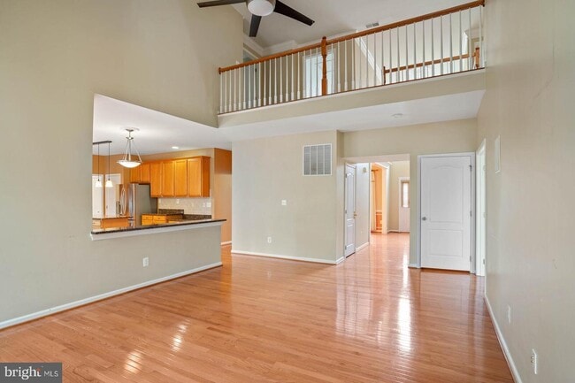 Building Photo - 43513 Lucketts Bridge Cir