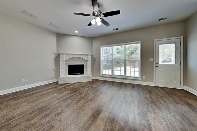 Building Photo - 755 Willowwind Dr