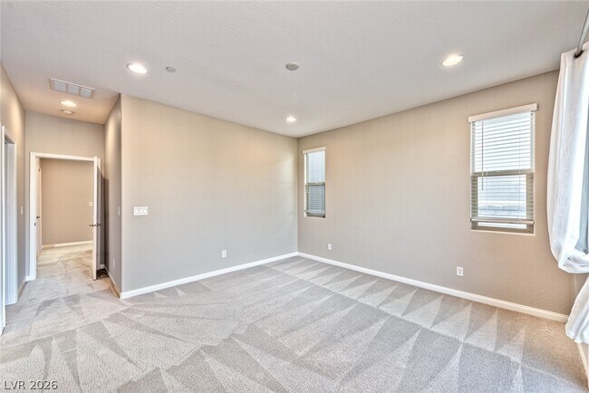 Building Photo - 11705 Redwood Mountain Ave