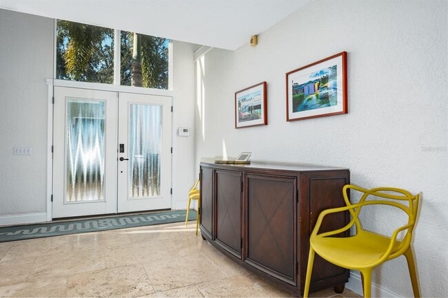 Building Photo - 5949 Seabird Dr S