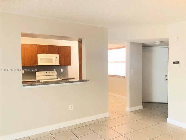 Building Photo - 4637 NW 97th Ct