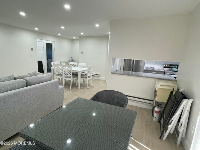 Building Photo - 65 Cedar Ave