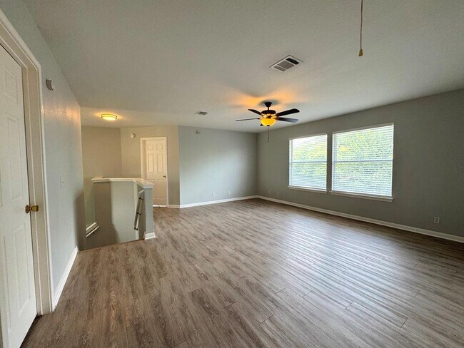 Building Photo - 1009 Rutgers Dr