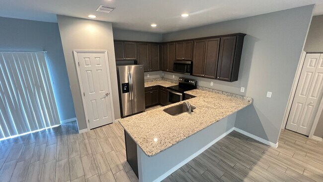 Building Photo - Incredible 3 Bedroom, 2 Bathroom Home in Palm Bay!!