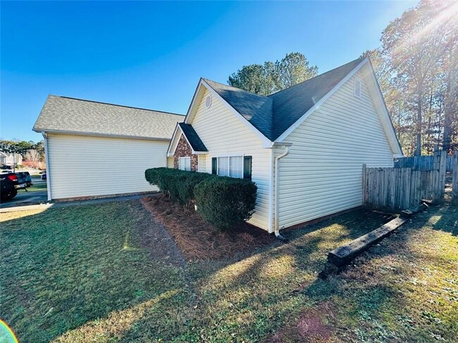 Building Photo - 490 Oak Vista Ct