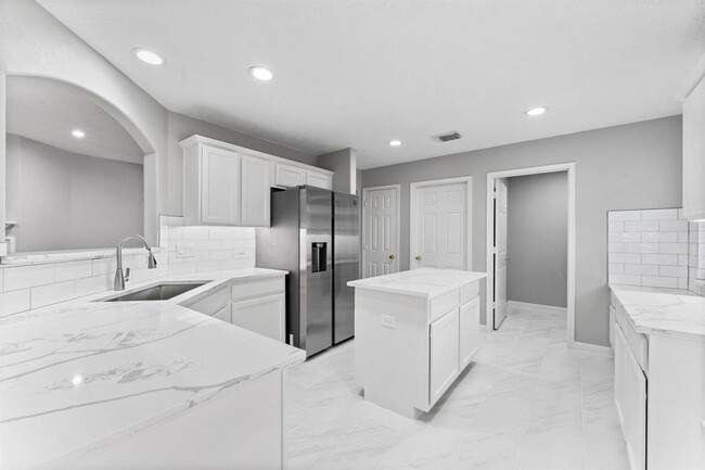 Building Photo - 21322 Hannover Pines Dr