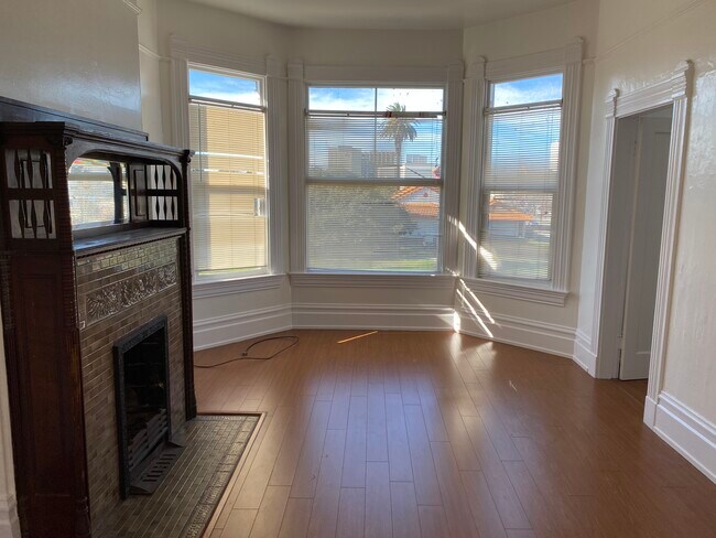 Primary Photo - 618 Alice St