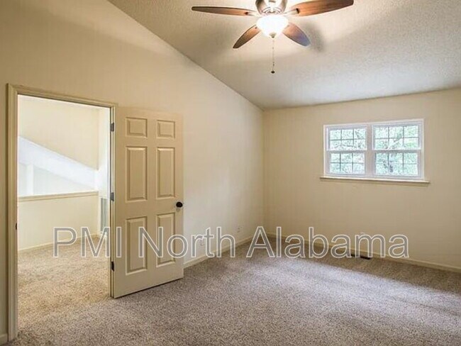 Building Photo - 1014 Stones Throw Dr NW