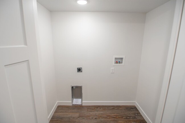 Building Photo - Beautiful 2-Bed, 2-Bath Apartment in Piner...