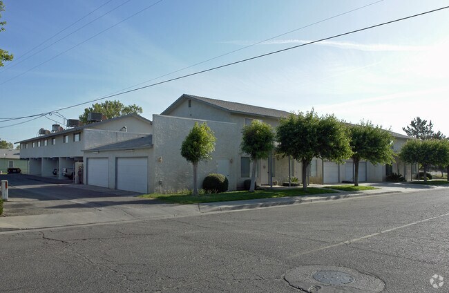 Primary Photo - 419 S 6th St
