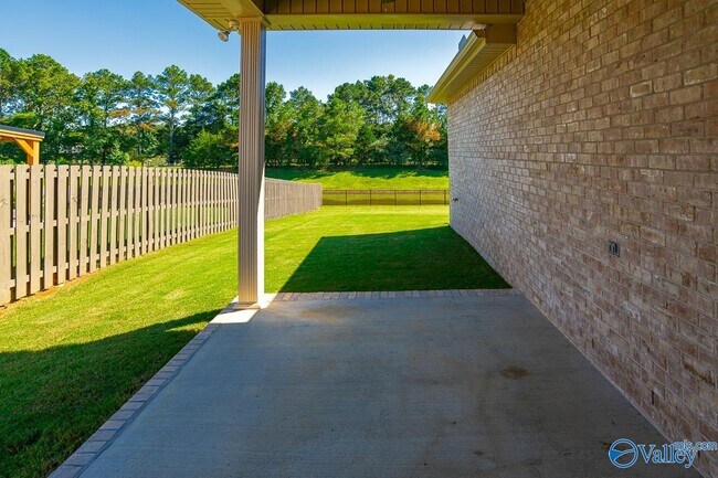 Building Photo - 9029 Mountain Preserve Blvd SE