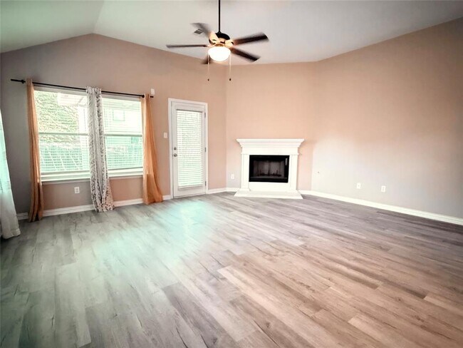 Building Photo - 1548 Tonia Loop