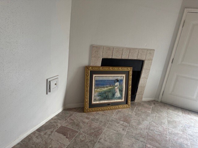 Building Photo - 11922 Sulphur Springs Dr