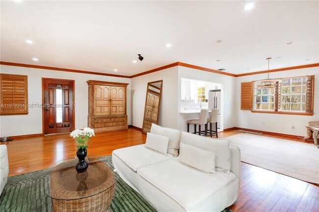 Building Photo - 1449 Baracoa Ave