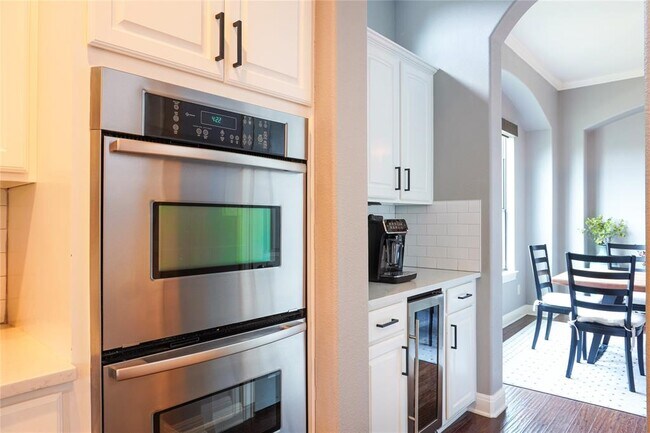 Building Photo - 102 Indigo Run Cove