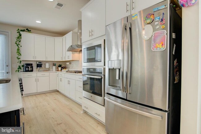 Building Photo - 42363 Alder Forest Terrace