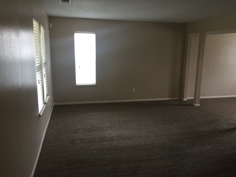 Building Photo - 105 Carrillon Ln