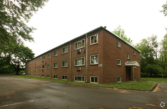 Building Photo - 29 Willys St
