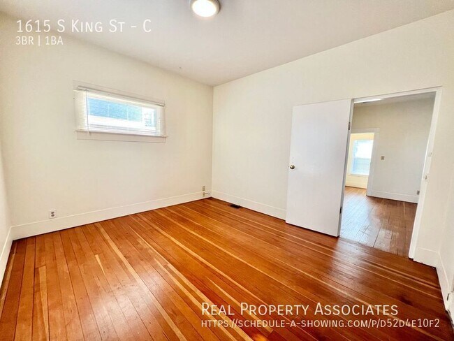 Building Photo - 1615 S King St