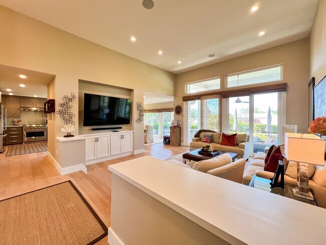 Building Photo - Luxury Living in one of Napa Valley's Most Prestigious Gated Commmunities