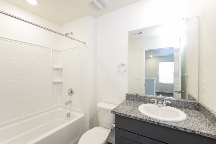 Building Photo - 13415 Oneida Ln