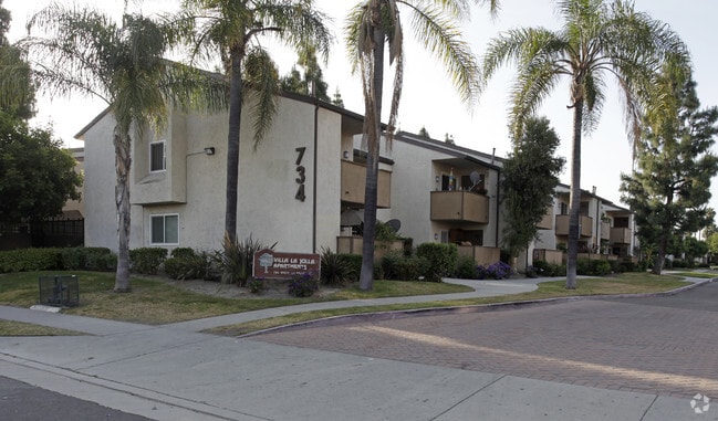 Primary Photo - Villa La Jolla Apartments