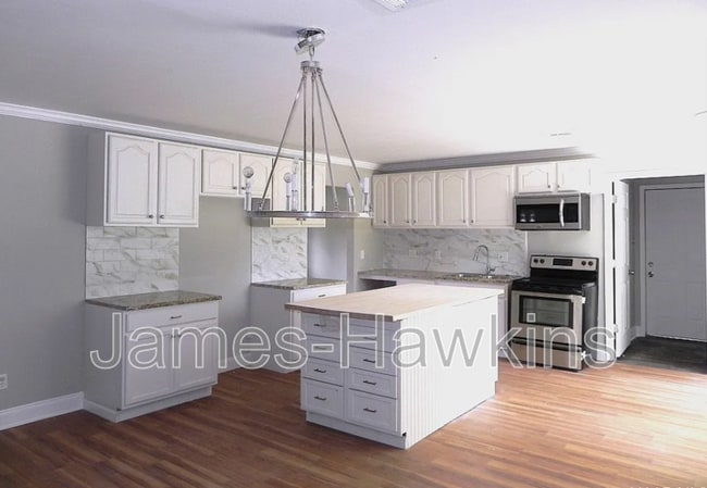 Building Photo - 2724 Endicott Dr