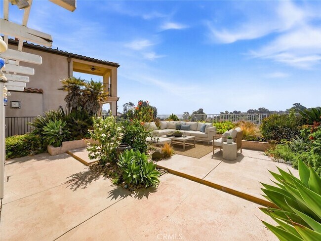 Building Photo - 31398 Isle Vista