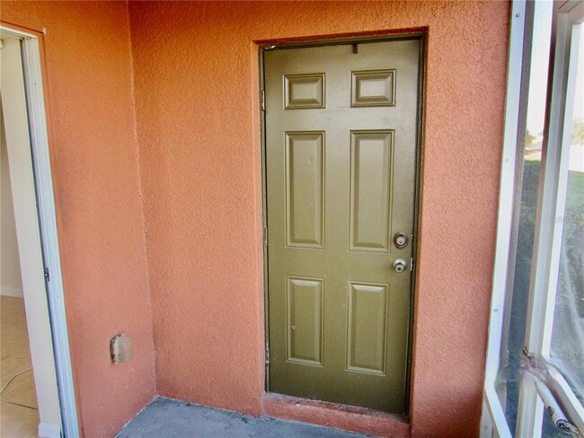 Building Photo - 896 Chelsea Dr