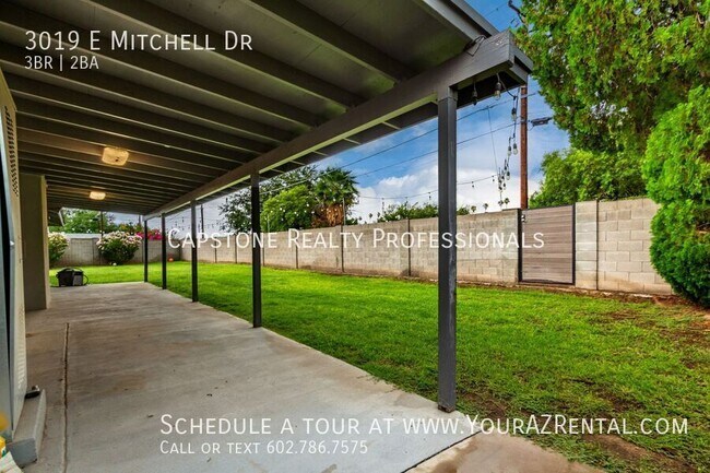 Building Photo - 3019 E Mitchell Dr